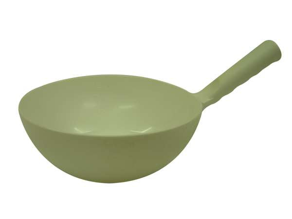 Harold Moore Plastic Round Feed Scoop