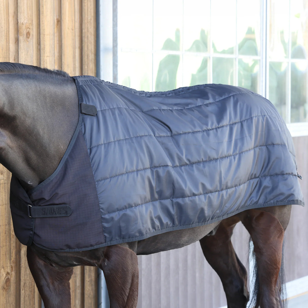 Shires Tempest WarmaRug 50g Turnout Rug Liner Black