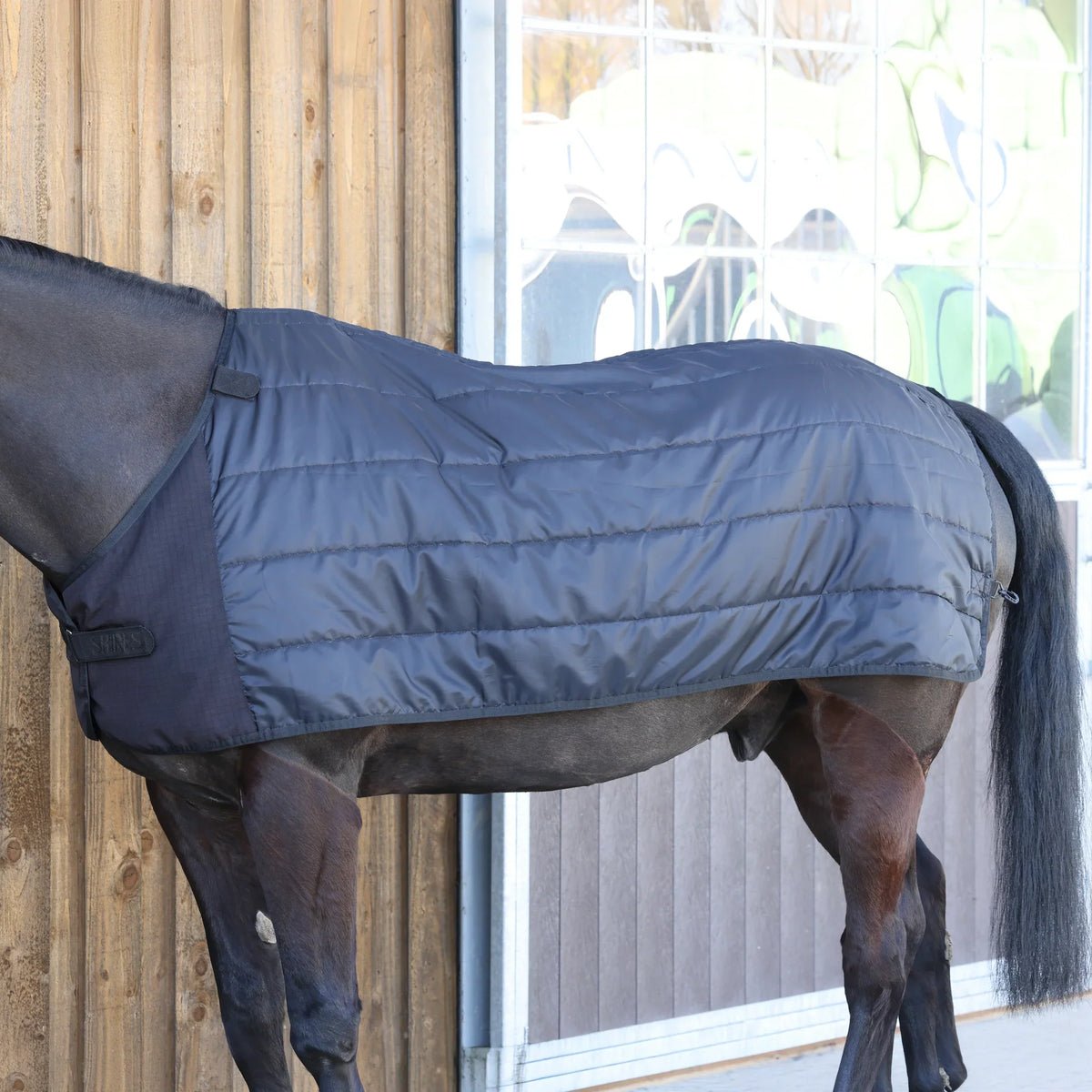 Shires Tempest WarmaRug 50g Turnout Rug Liner Black view 2