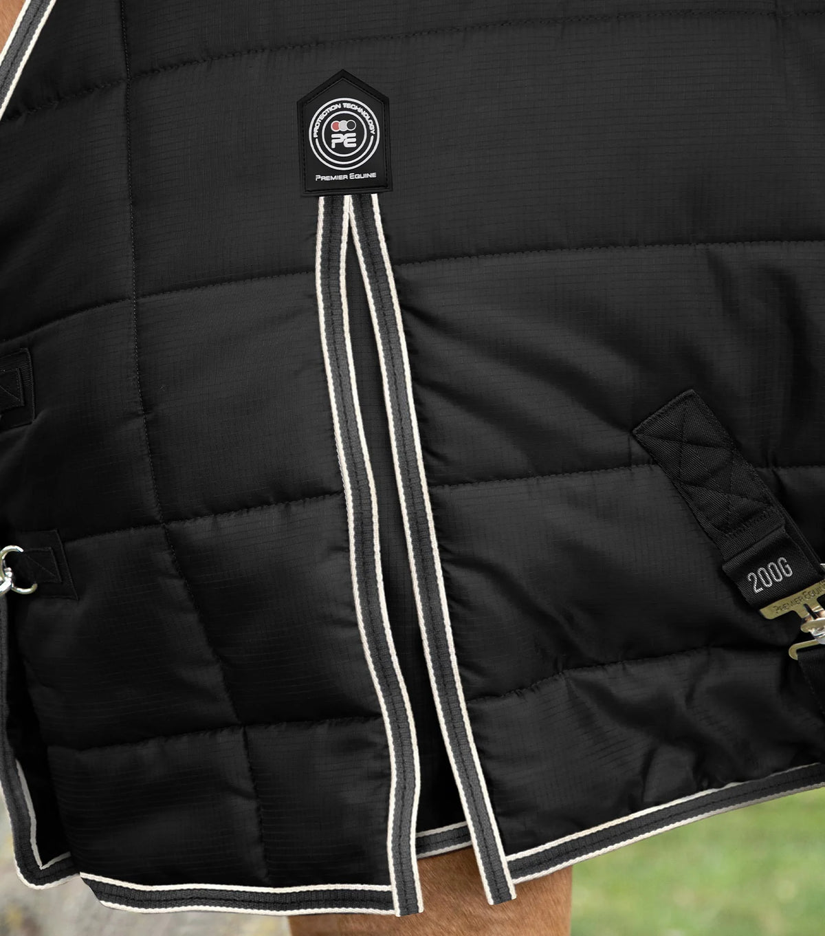 Premier Equine Garissa 200g Stable Rug Black