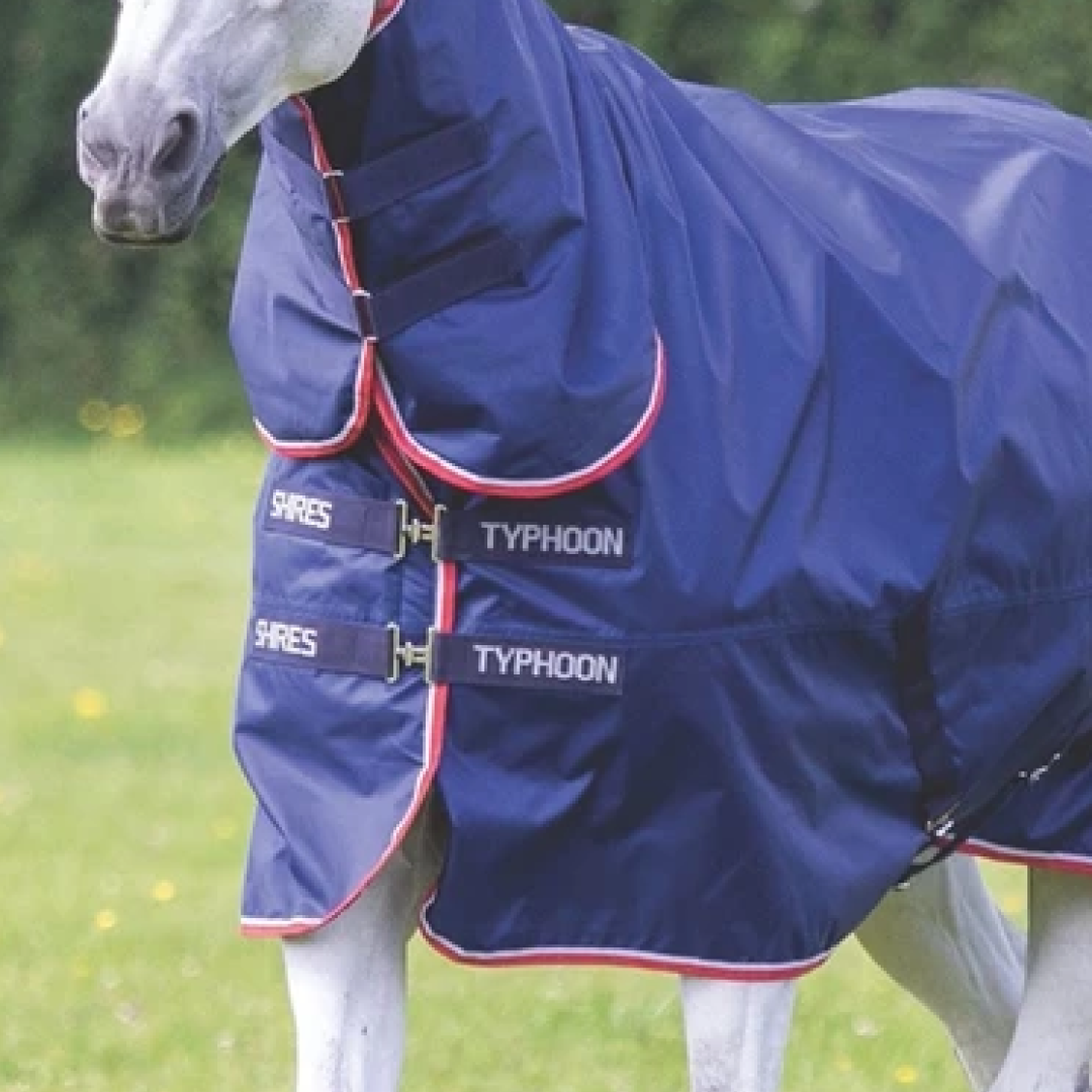 Shires Typhoon 100g Combo Turnout Rug Black Cherry