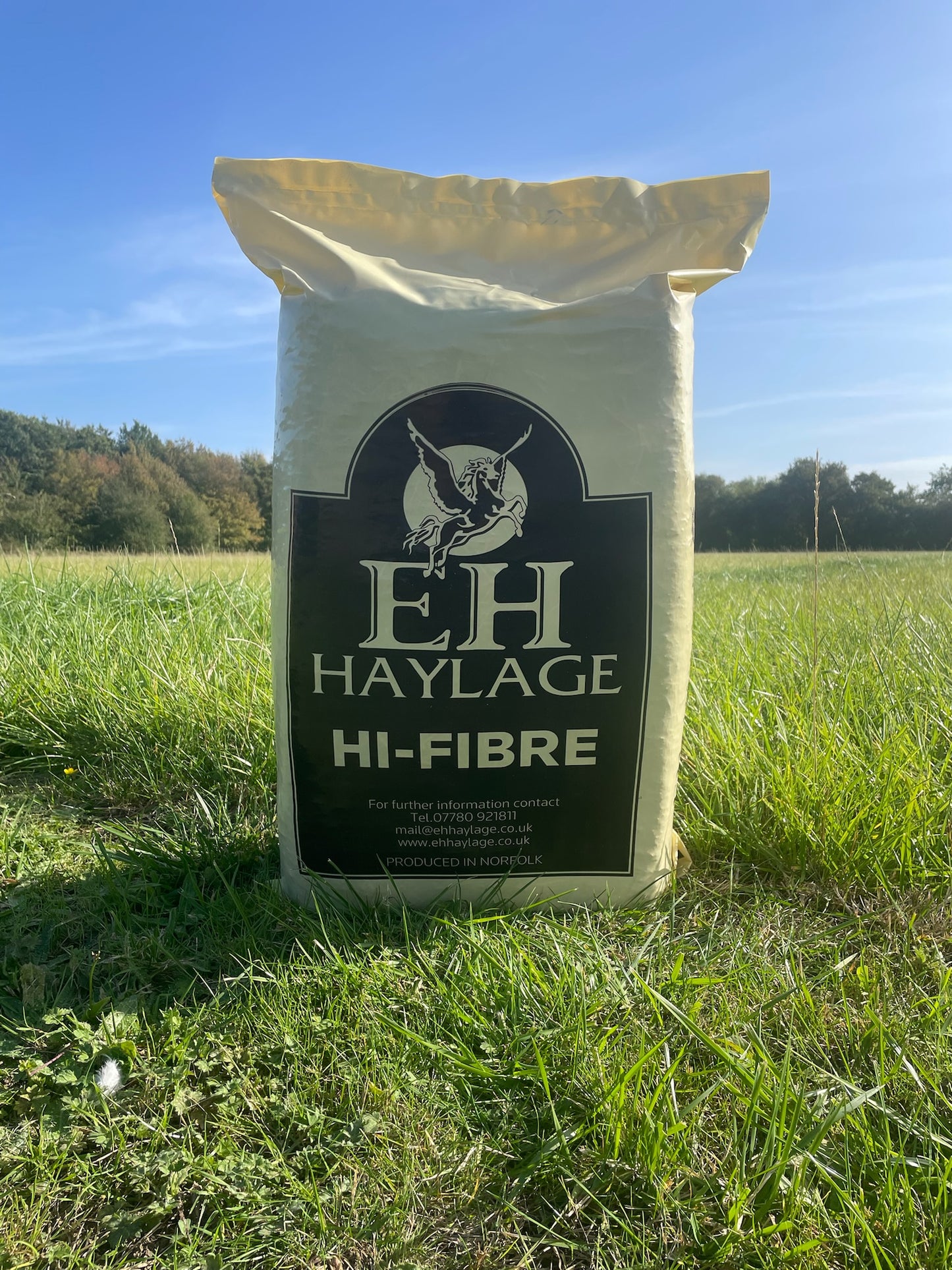 E H Haylage Hi-Fibre 16kg approx - Pallet of 40 Bales