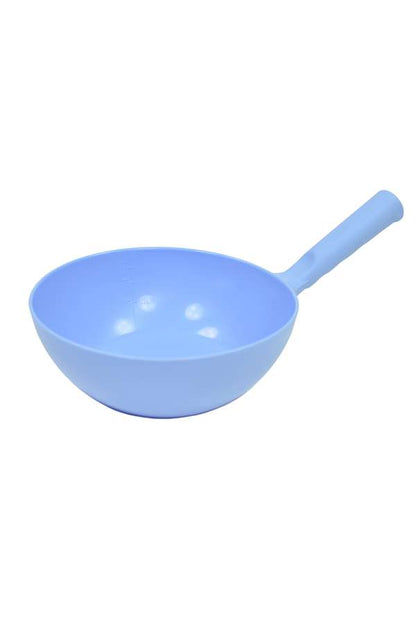 Harold Moore Plastic Round Feed Scoop